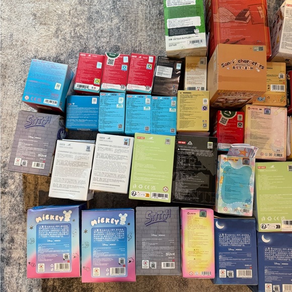 Assorted Kids Action Figures & Playsets - Picture 3 of 9